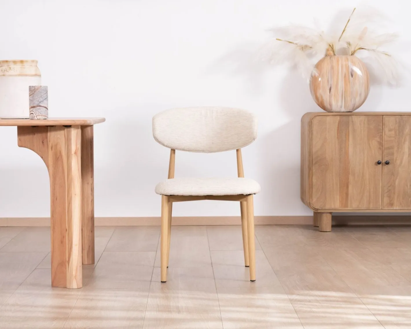 Outlet Lot de 2 chaises de repas scandinaves en tissu tramé blanc cassé "Arpège" pieds métal aspect bois clair Chaise