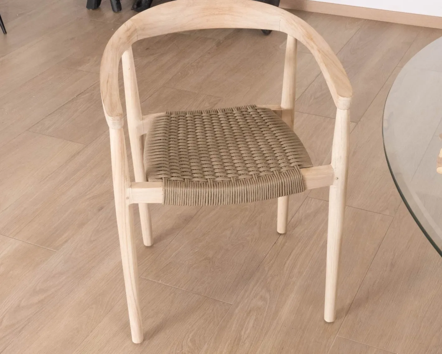 Hot Lot de 4 chaises en teck naturel et assise tressée "Tiska" Chaise