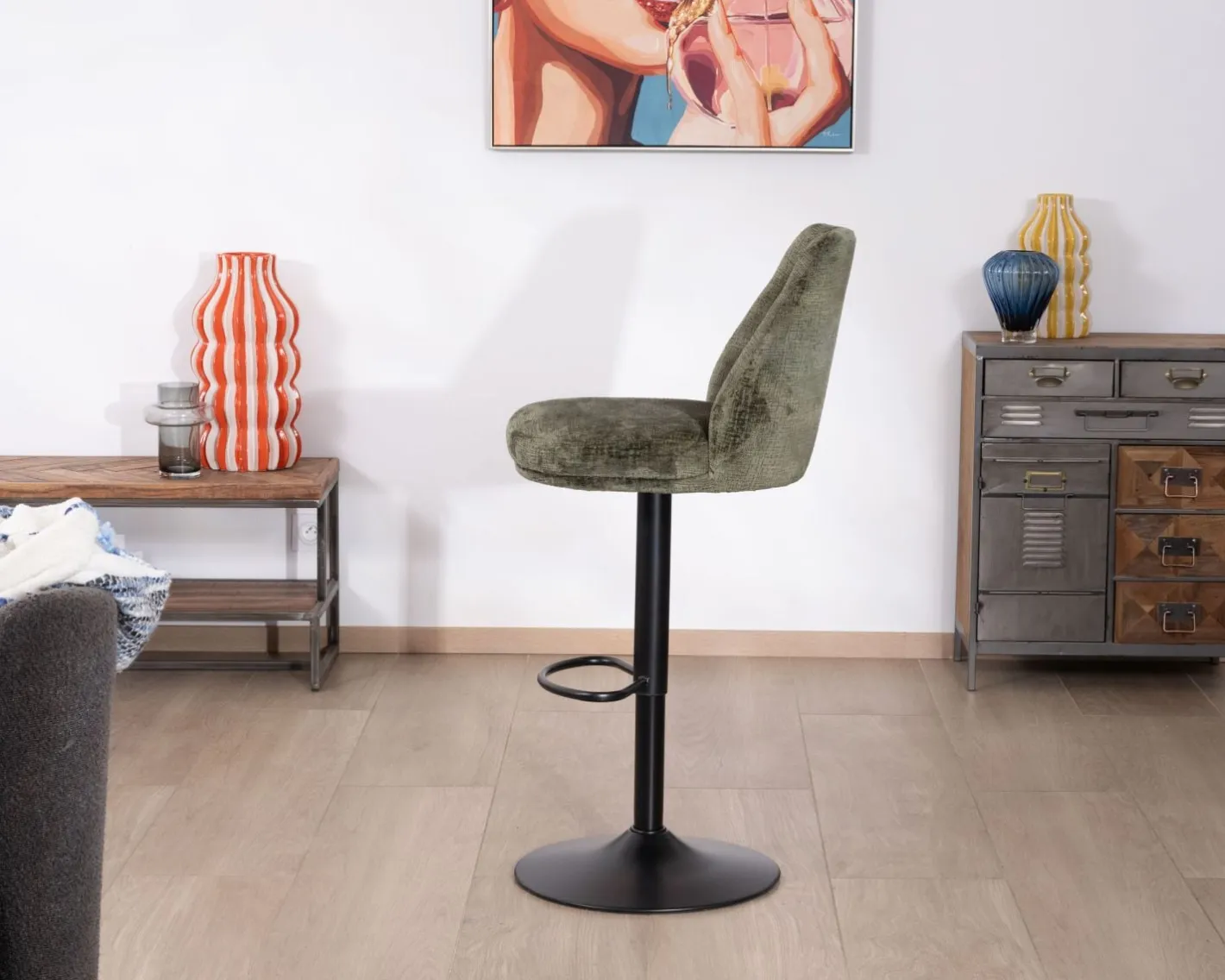 Online Lot de 2 chaises hautes réglables et pivotantes en velours vert kaki "Zoung" pied métal noir Chaise De Bar