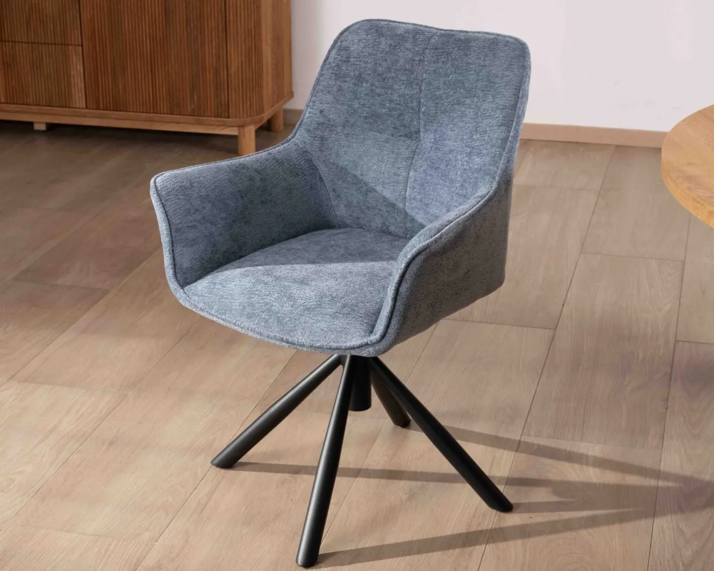 Sale Lot de 2 chaises tournantes en tissu bleu et pieds métal "Ewing" Chaise
