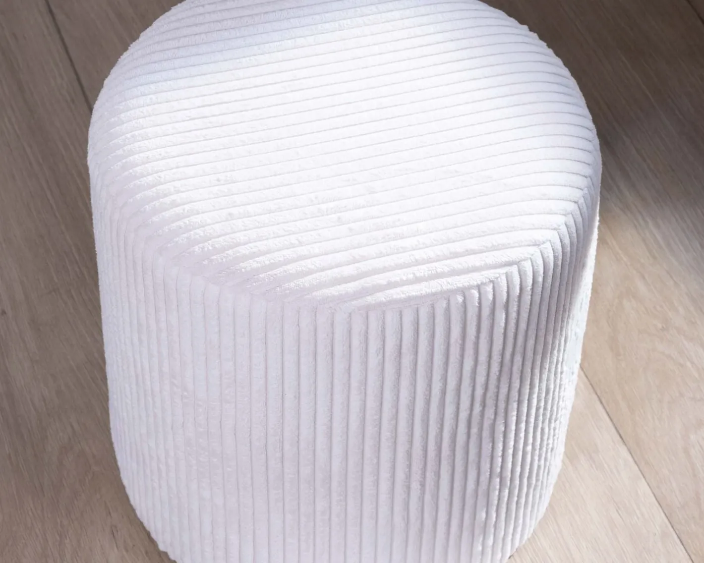 Discount Lot de 2 petits poufs ronds en velours blanc "Snaw" Décoration