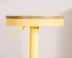 Sale Lot de 2 tabourets en métal jaune acidulé avec assise bois 