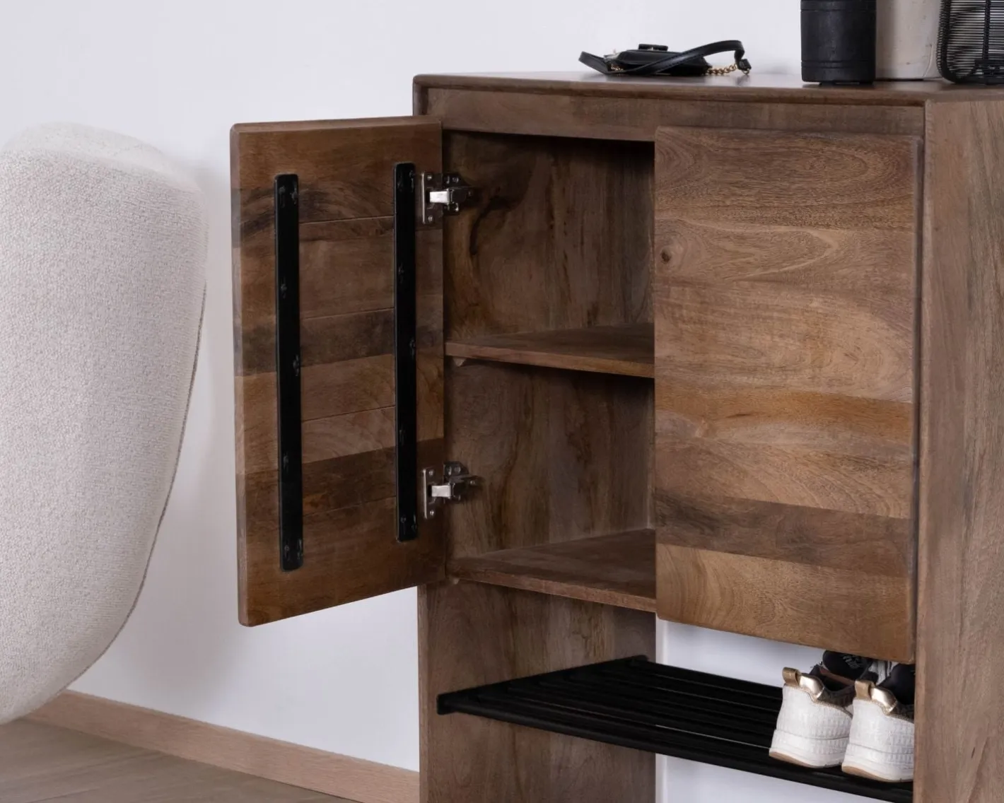 Discount Meuble à chaussures en manguier massif "Geta" avec rangements Meuble À Chaussures|Meuble D'Entrée