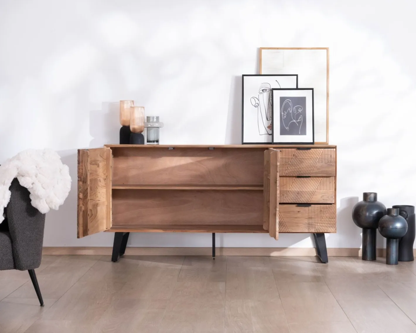 Hot Meuble de rangement bas 160 cm avec tiroirs "Uky" design contemporain esprit rétro Buffet Et Bahut
