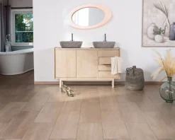 Sale Meuble sous vasque 140 cm en manguier blanchi avec portes et tiroirs