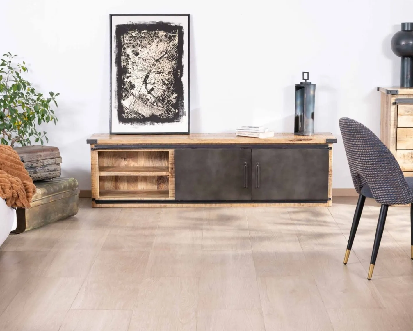 Clearance Meuble TV 160 cm porte coulissante métal et bois "Caractère" Meuble Télé