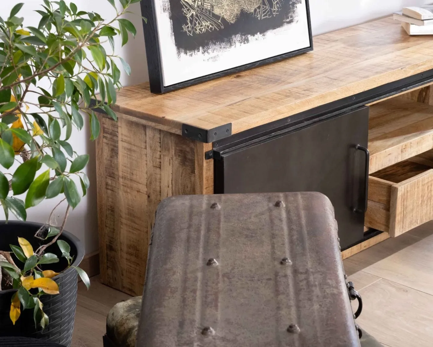 Clearance Meuble TV 160 cm porte coulissante métal et bois "Caractère" Meuble Télé