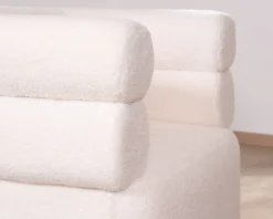 Online Petite chauffeuse en tissu bouclette blanc design 70's