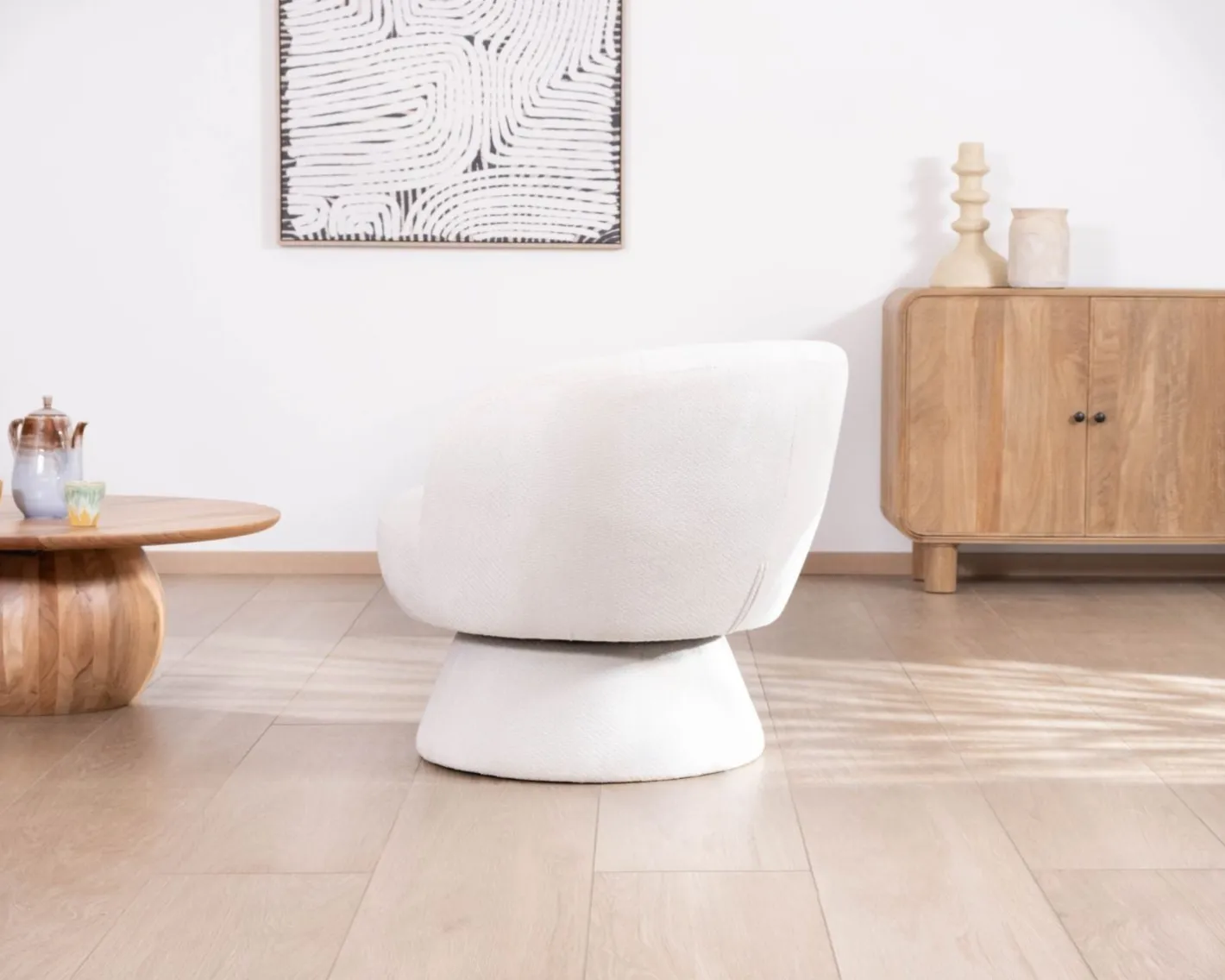 Petite chauffeuse tournante 360° en tissu chenillé blanc "Ladoga" Fauteuil
