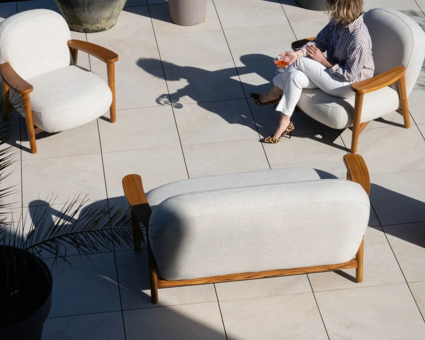 Hot Salon de jardin 3 pièces "Aristochair" en teck tissu d'extérieur blanc cassé Canapé De Jardin|Salon De Jardin