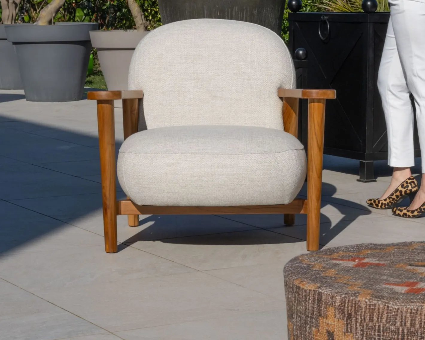 Hot Salon de jardin 3 pièces "Aristochair" en teck tissu d'extérieur blanc cassé Canapé De Jardin|Salon De Jardin