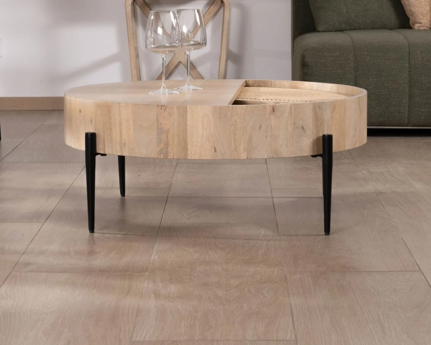New Table basse ronde avec plateau pivotant en cannage "Loopie" diamètre 80 cm Table Basse Ovale Ou Ronde