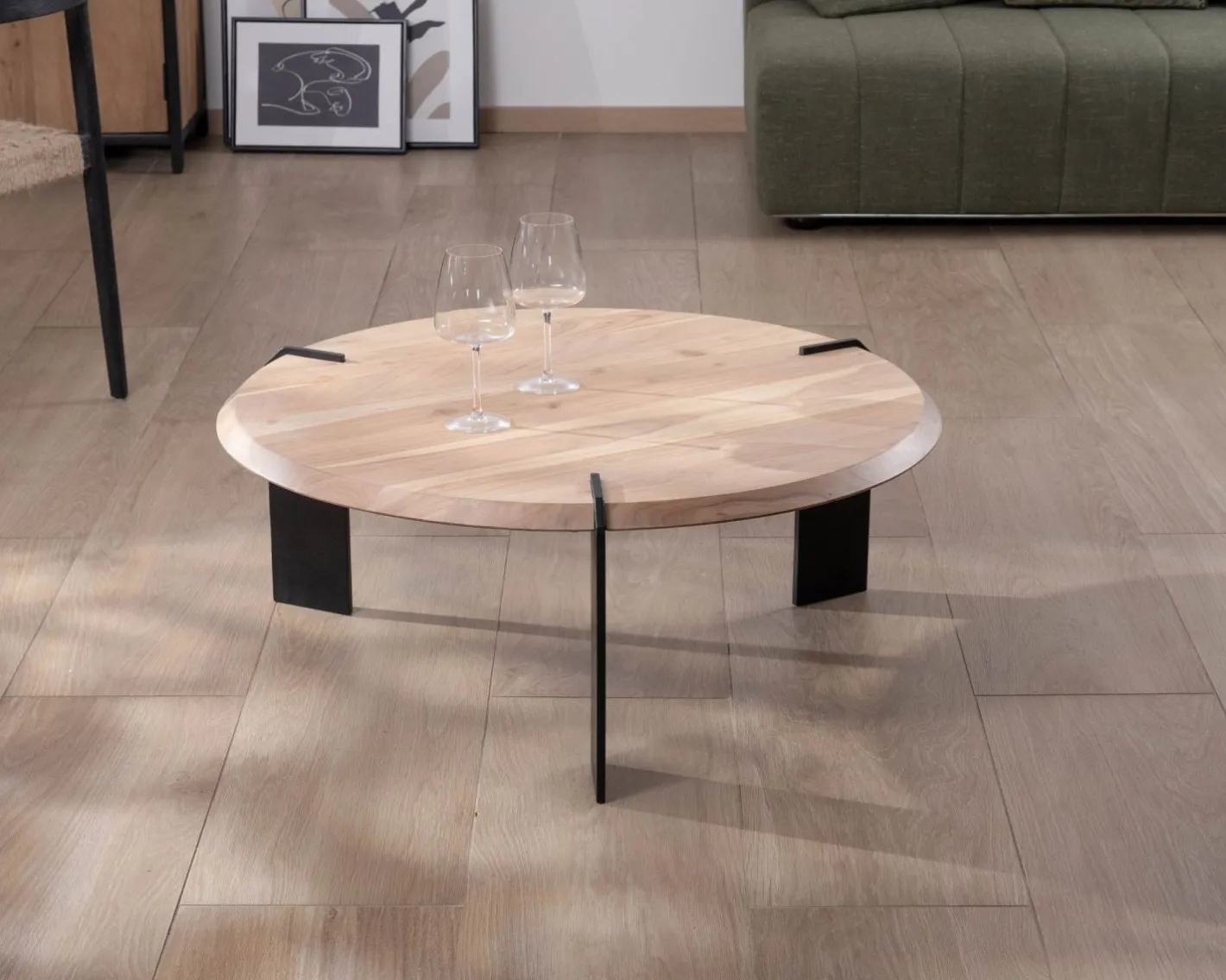 Outlet Table basse ronde design en acacia et 3 pieds métal noir "Shelley" Table D'Appoint|Table Basse Ovale Ou Ronde