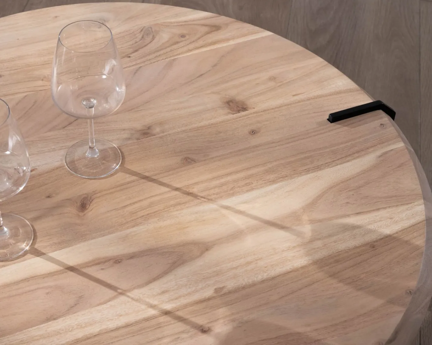 Outlet Table basse ronde design en acacia et 3 pieds métal noir "Shelley" Table D'Appoint|Table Basse Ovale Ou Ronde