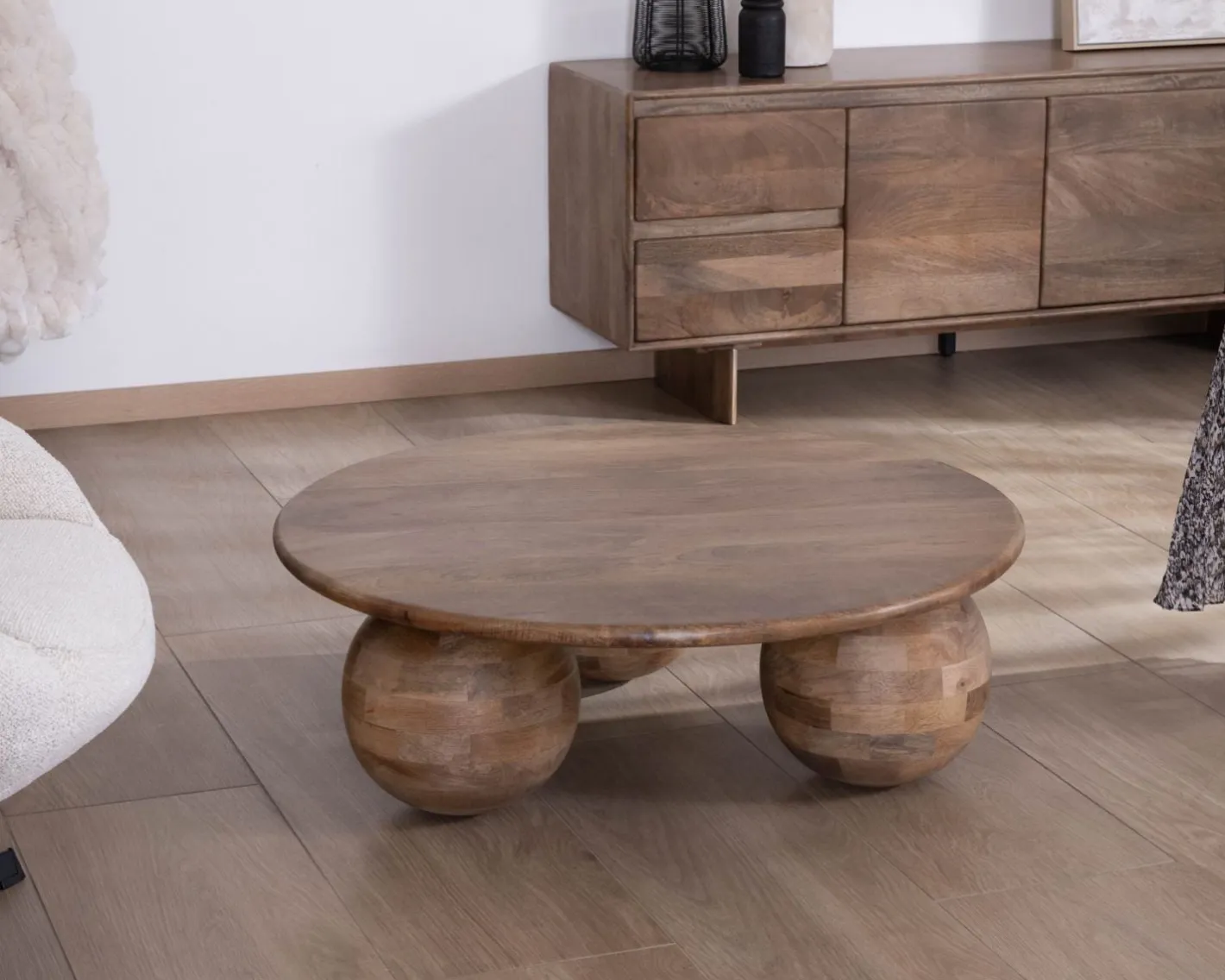 Discount Table basse ronde design épuré et organique en manguier massif "Oxyma" Table Basse Ovale Ou Ronde