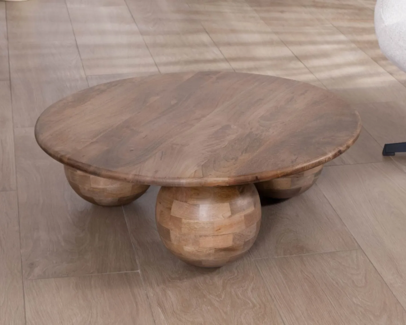Discount Table basse ronde design épuré et organique en manguier massif "Oxyma" Table Basse Ovale Ou Ronde