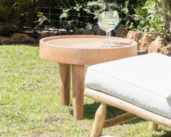 Sale Table basse ronde en bois de suar 