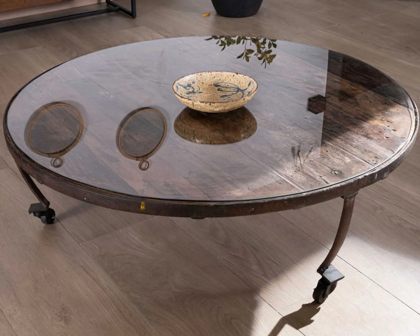 Clearance Table basse ronde en bois recyclé et plateau verre avec pieds métal "Népalaise" Table Basse Ovale Ou Ronde