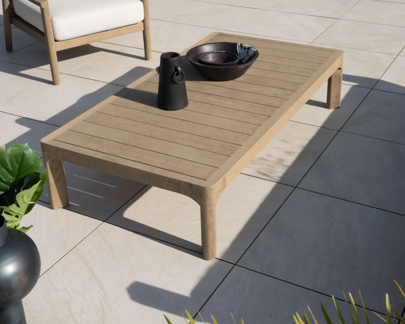New Table basse spécial extérieur design épuré en teck finition naturelle sablée "Vérone" Table Basse Rectangulaire