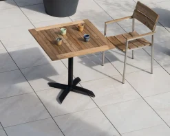 Sale Table bistrot 80x80 cm en teck et pied central aluminium 