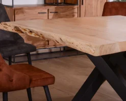 Sale Table carrée 150x150 cm acacia naturel massif et métal noir "Baillif" Table À Manger Carrée