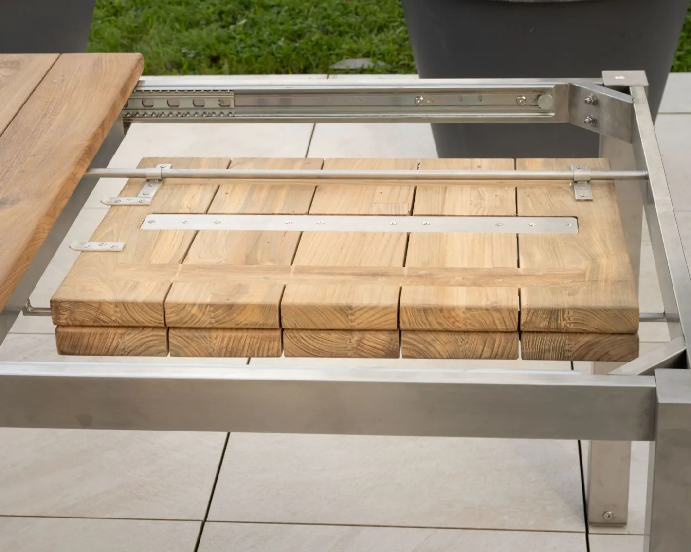 Table de jardin extensible 160 à 220 cm design contemporain "Melta" en teck et acier inoxydable Table À Manger Carrée