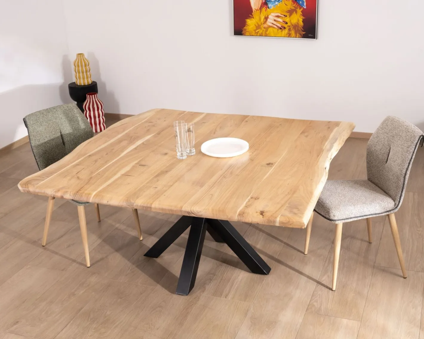 Discount Table de repas carrée 120 cm en acacia et pieds croix métal "3D" Table À Manger Carrée