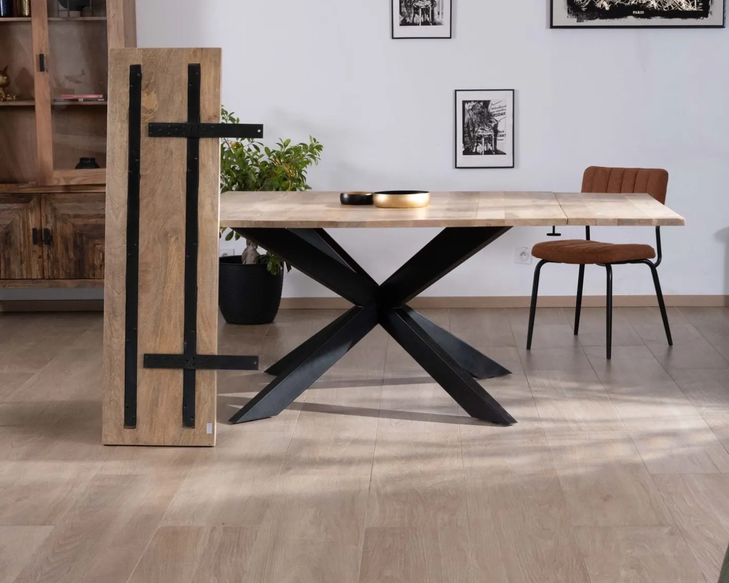 Hot Table de repas carrée extensible style industriel manguier et métal "Haden" 140x140-220cm Table À Manger Carrée