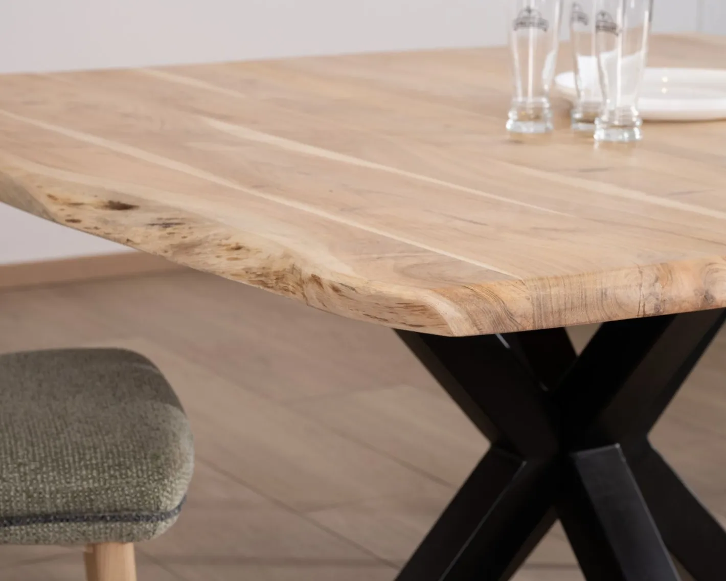 Best Table de repas en acacia et pieds mikado "3D" plateau forme carrée 150 cm Table À Manger Carrée