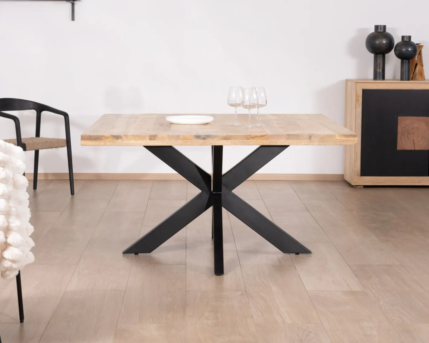 Clearance Table de repas industrielle carrée 150x150cm métal et bois "Caractère" Table À Manger Carrée