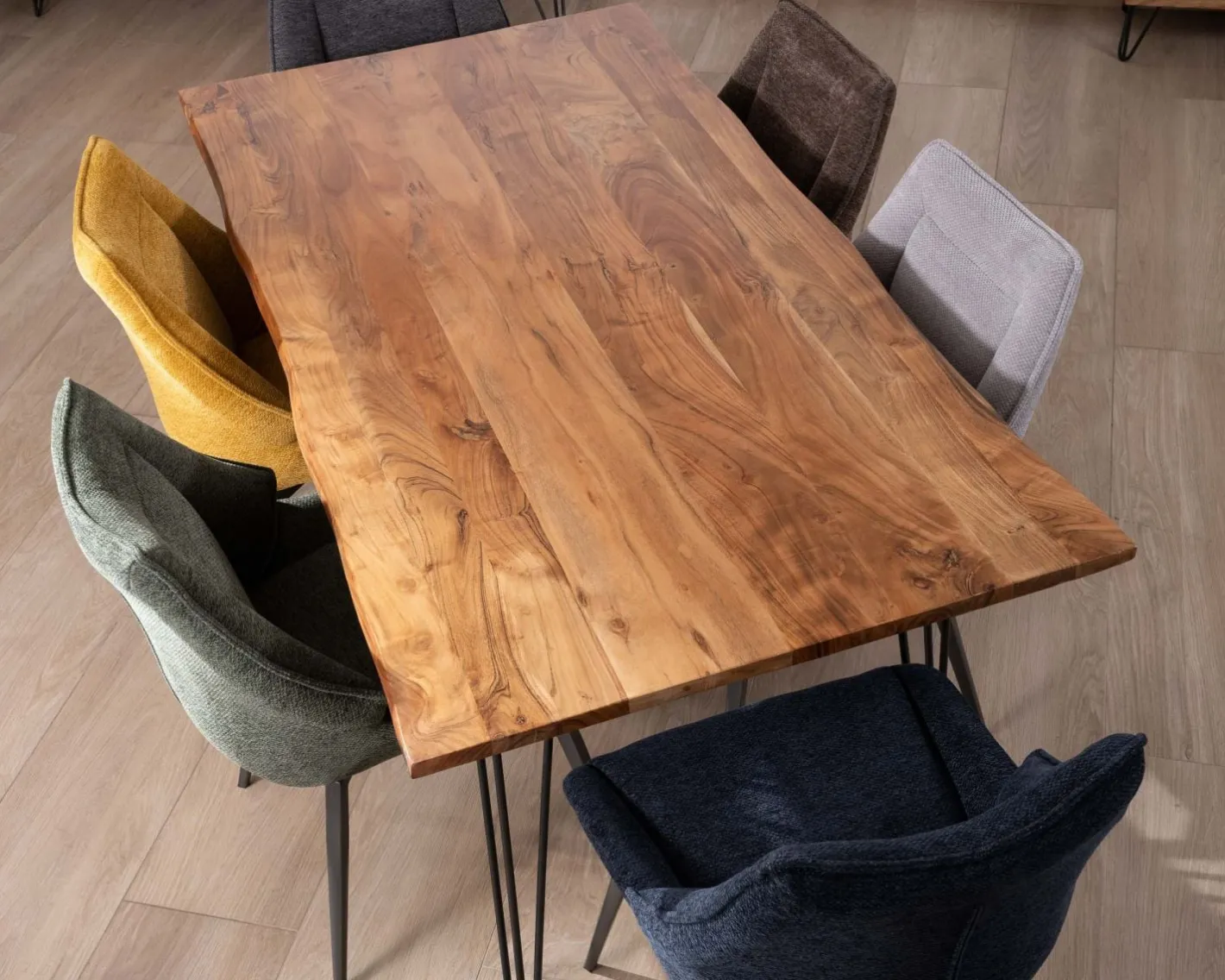 Sale Table de repas épurée et design en acacia et pieds métal "Wendy" 180 cm Table À Manger Rectangulaire