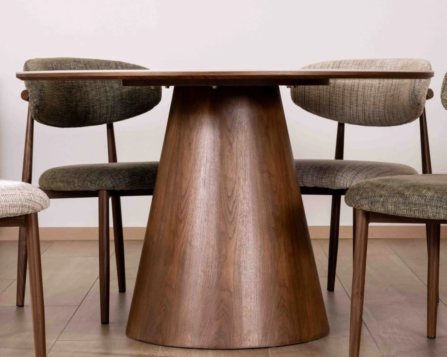 Hot Table de repas ronde 120 cm plateau céramique blanc effet marbre "Oria" piètement aspect noyer Table À Manger Ronde Ou Ovale