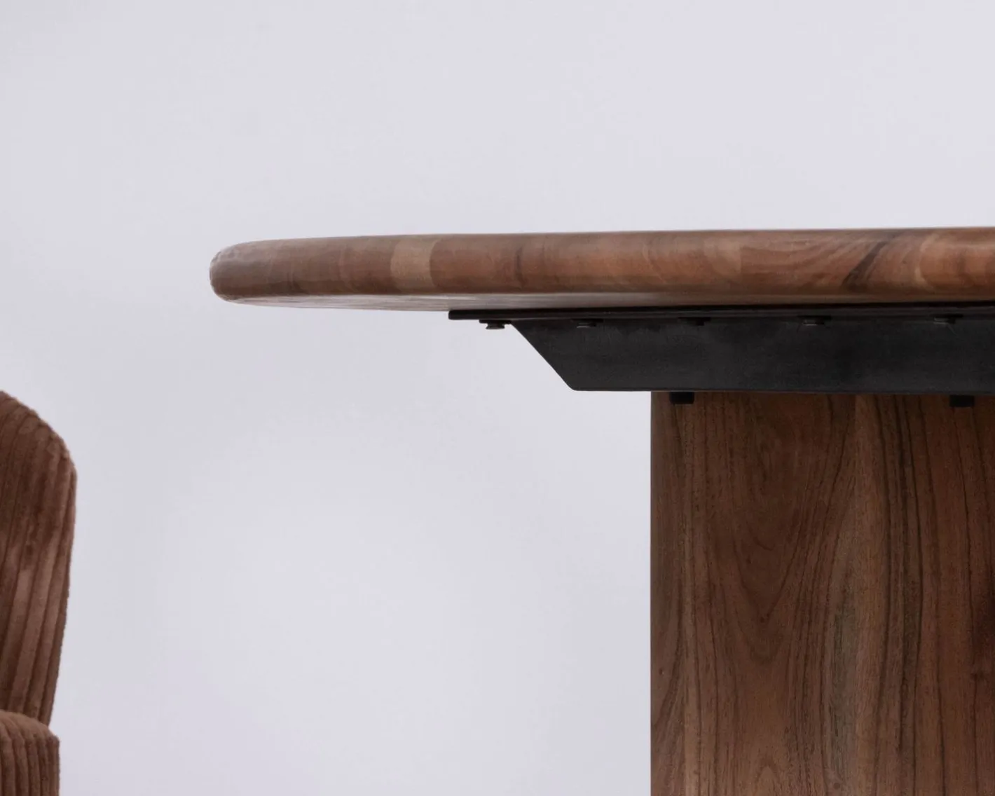 Outlet Table de repas ronde style japandi "Yona" 150 cm Table À Manger Ronde Ou Ovale