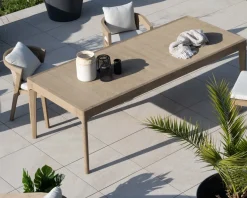 Outlet Table de repas spécial outdoor 240cm en teck finition sablée et grisée "Vérone" Table À Manger Rectangulaire