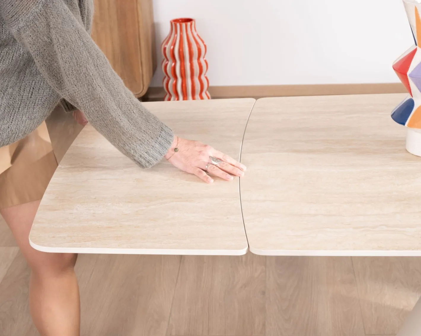 Discount Table extensible 160 à 240 cm rétro chic "Amarello" en pierre frittée et métal champagne Table À Manger Rectangulaire