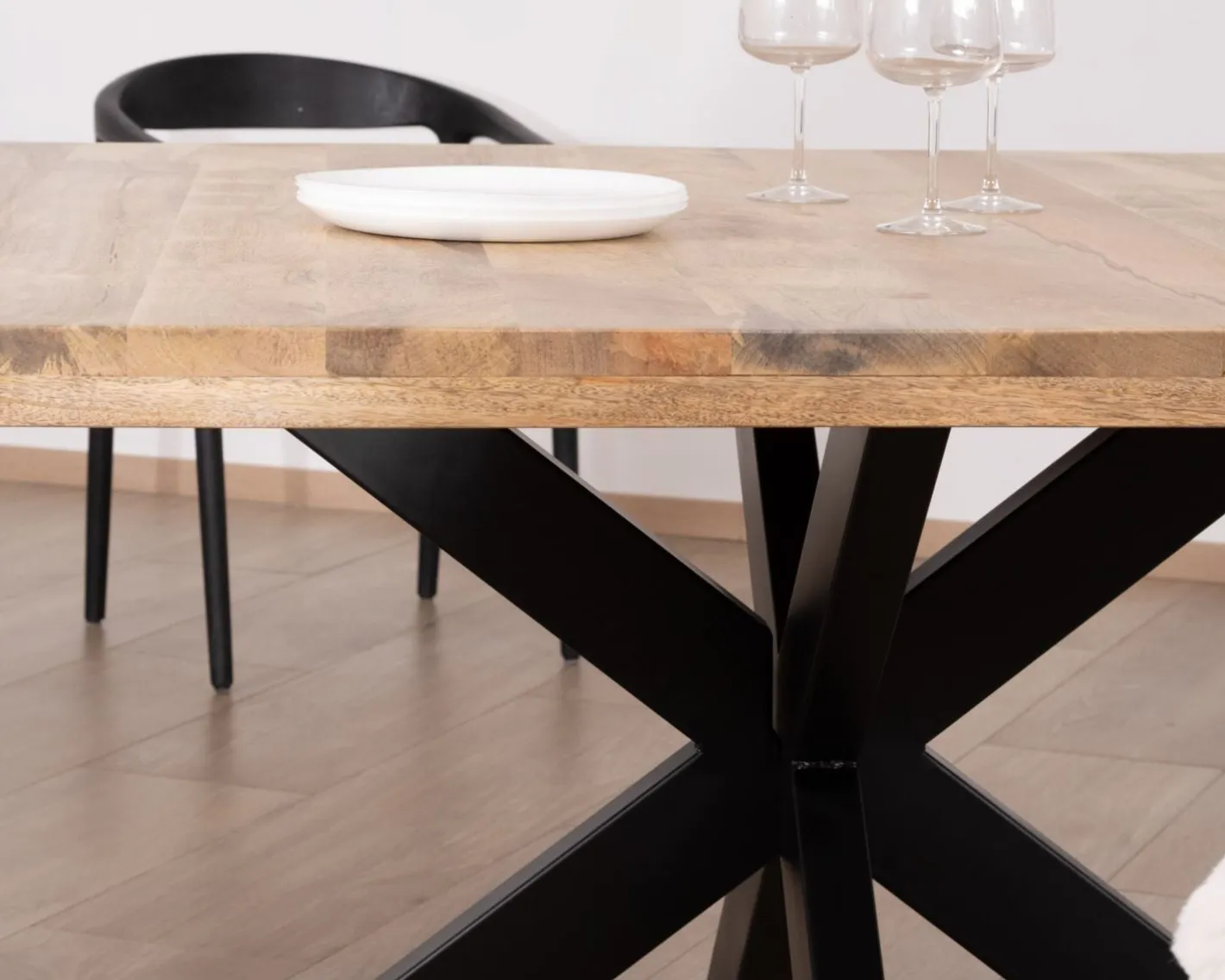 Outlet Table à manger carrée 140x140cm bois et métal industriel "Caractère" Table À Manger Carrée