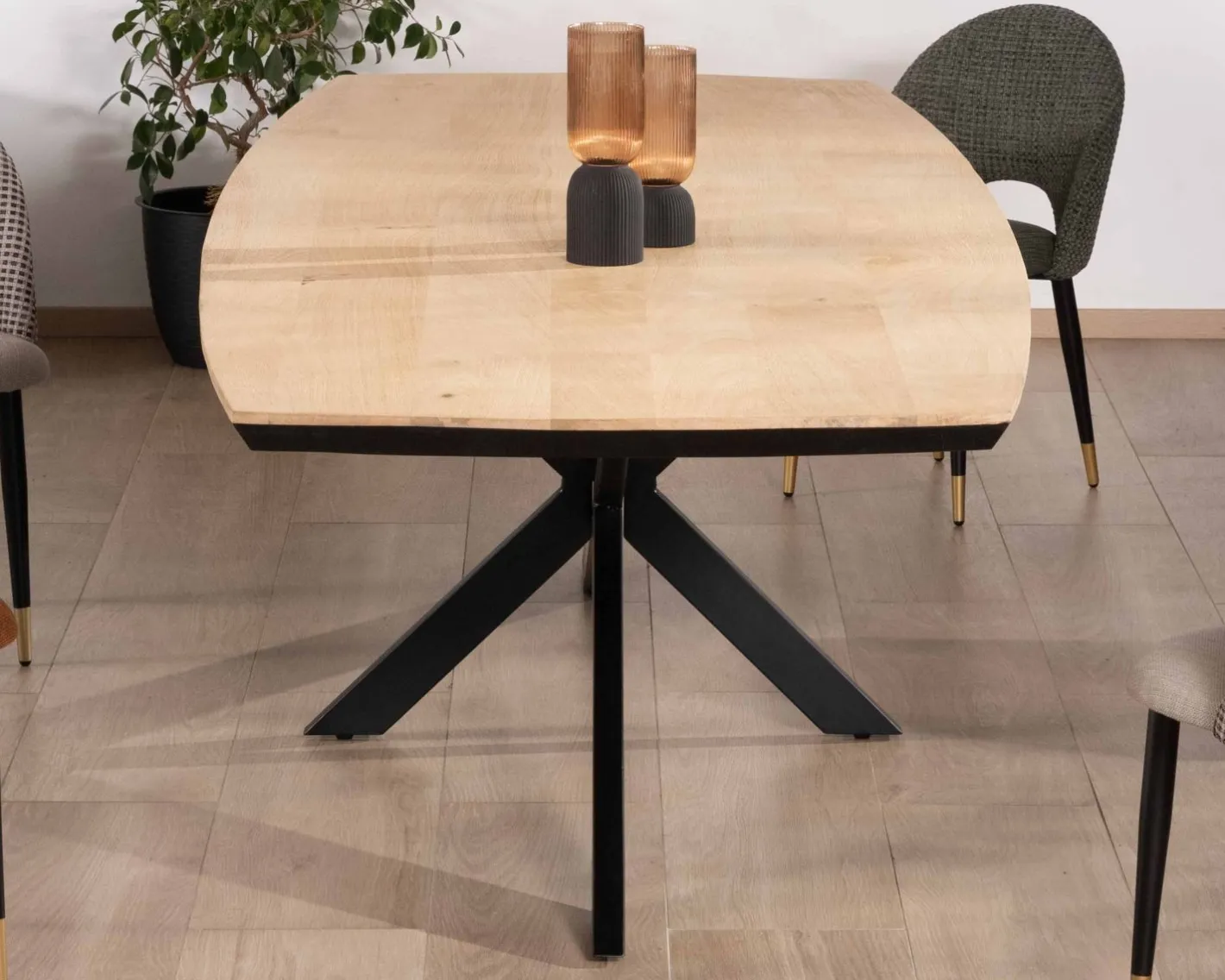 New Table rectangulaire manguier massif 200cm bords biseautés noirs et pieds métal 3D "Pise" Table À Manger Rectangulaire