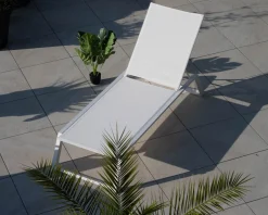 Hot Transat blanc design épuré en aluminium et textilène 
