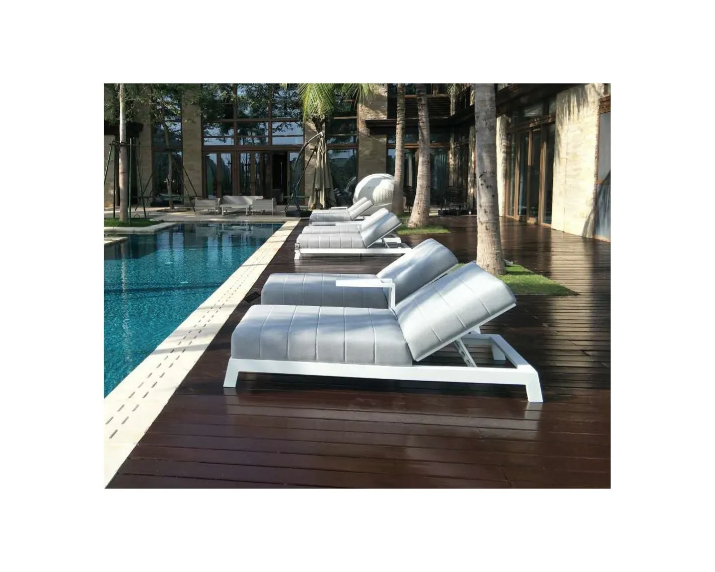 Best Transat matelassé en aluminium blanc et tissu gris qualité supérieure "Terrasse" Bain De Soleil